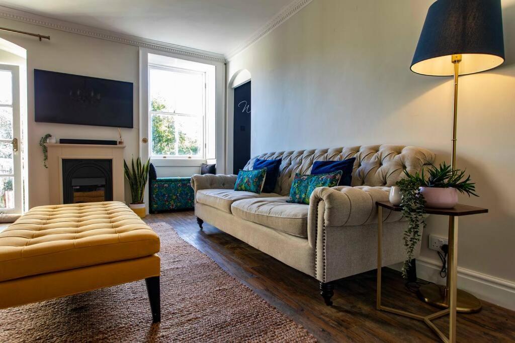 Georgian House Garden Apartment Бат Экстерьер фото